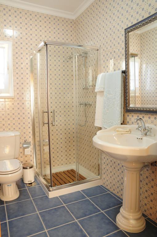 Corvos E Cadavais Villa Almodovar Phòng bức ảnh