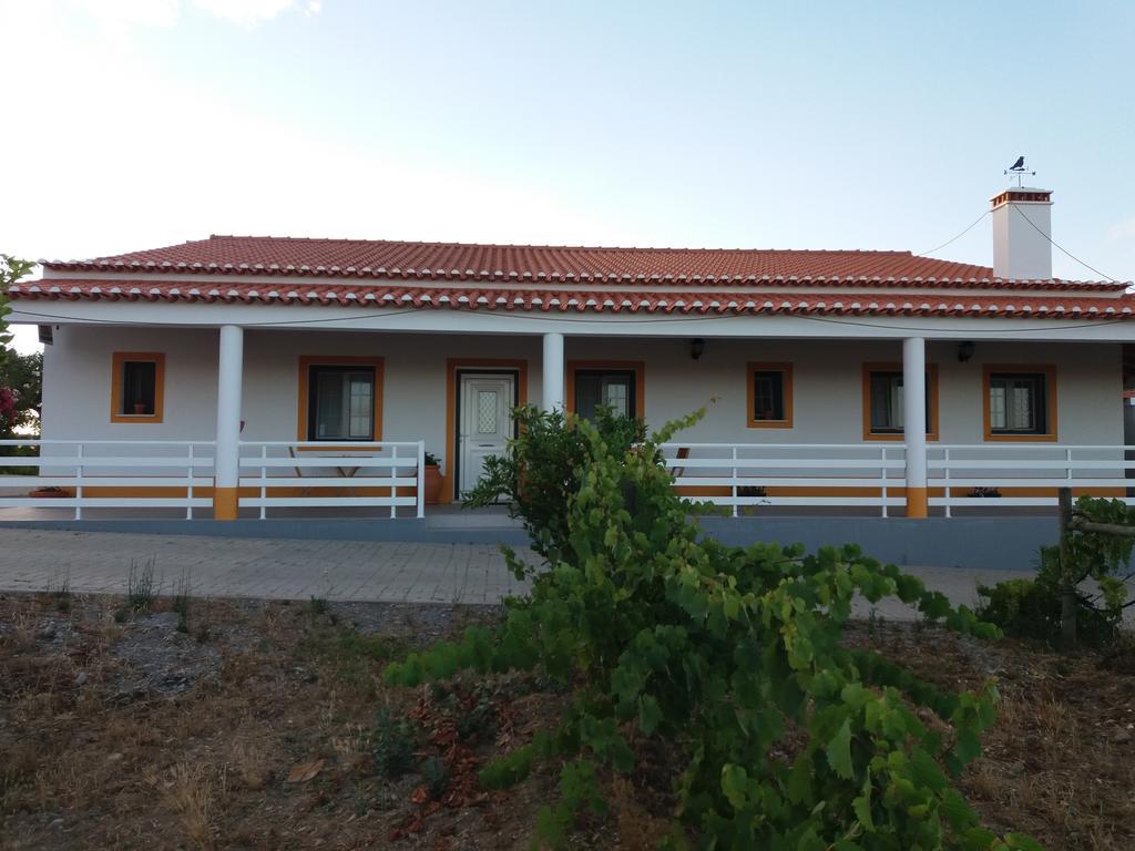 Corvos E Cadavais Villa Almodovar Ngoại thất bức ảnh